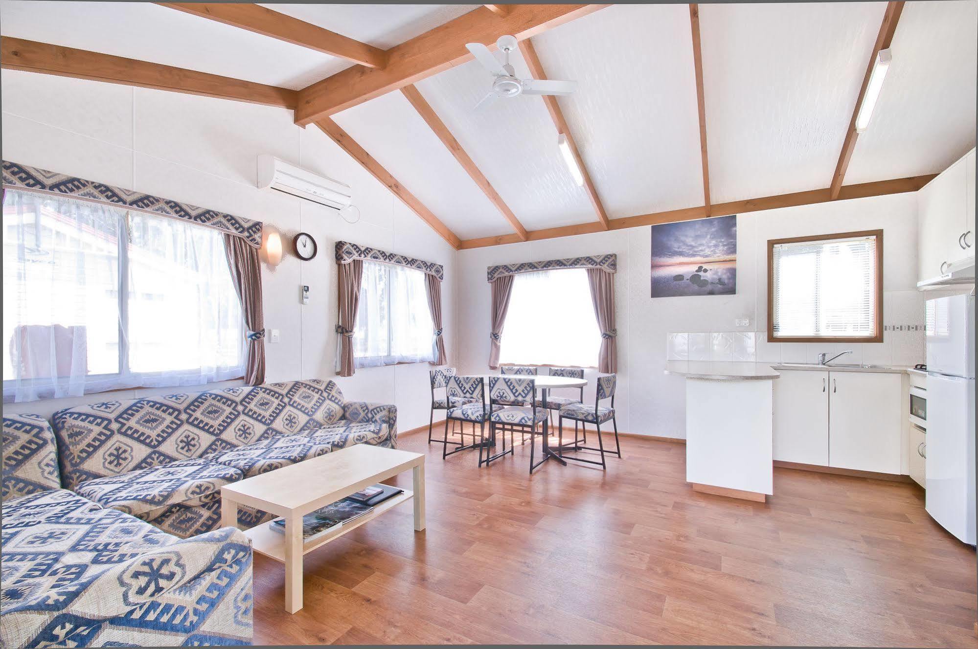 Warragul Gardens Holiday Park מראה חיצוני תמונה